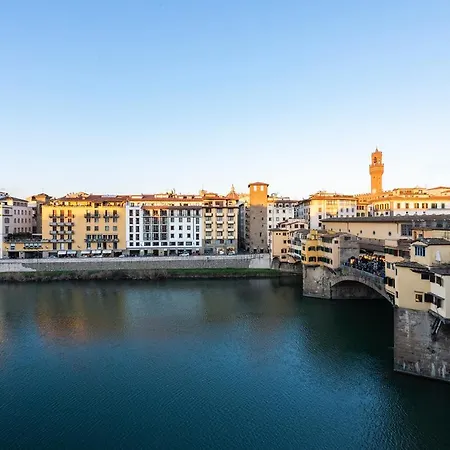 Apartment - Elegant Arno View Florence