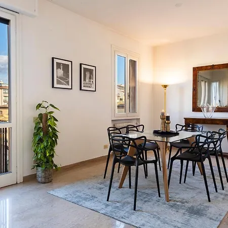 - Elegant Arno View Appartamento